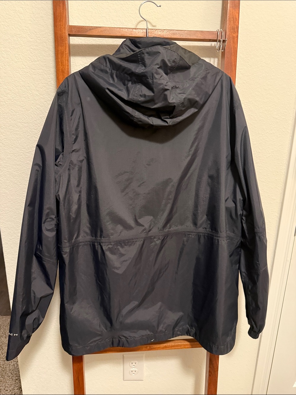 Columbia Men’s Black Hooded Rain Jacket Size Large - Picture 4 of 6